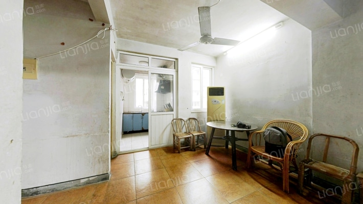 汪董小区二手房实景图