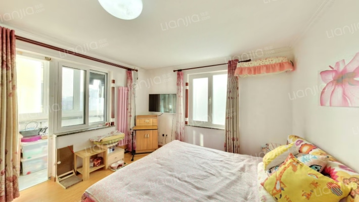 荧屏里二手房实景图