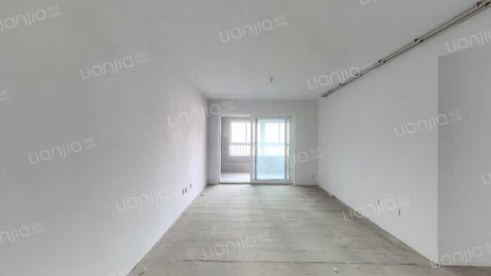 万科红郡二期二手房实景图