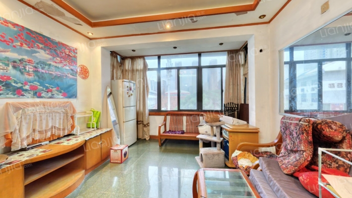 宝丰街站邻园社区二手房实景图