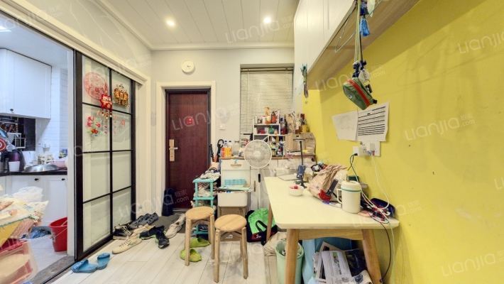 莫干山路347号二手房实景图