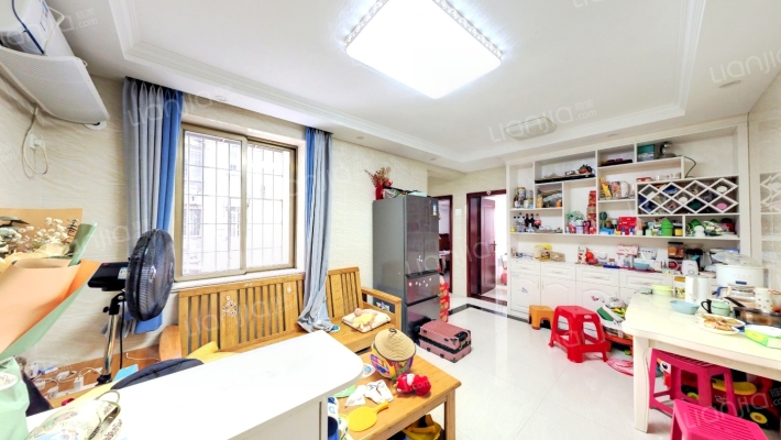 龙华里二手房实景图