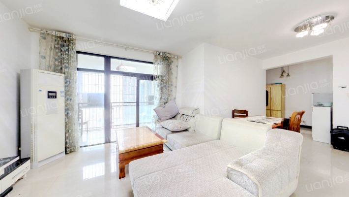 中铁仁禾广场二手房实景图