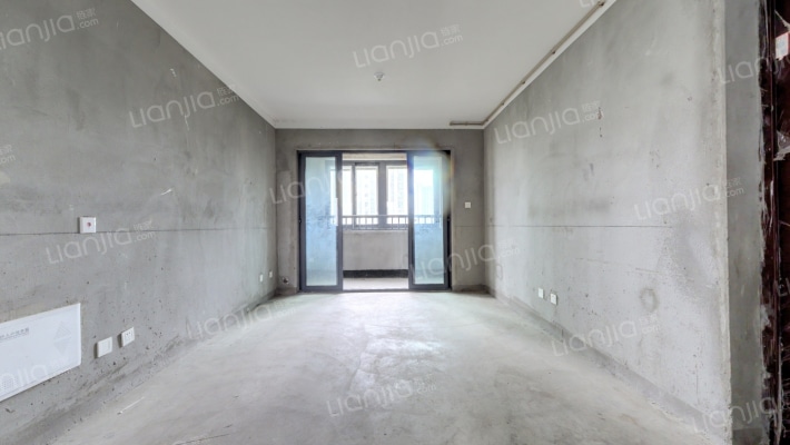 江畔雅居二手房实景图