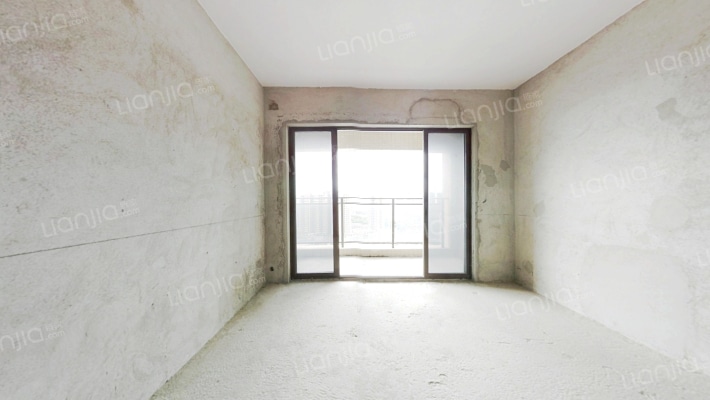 港航华庭二手房实景图