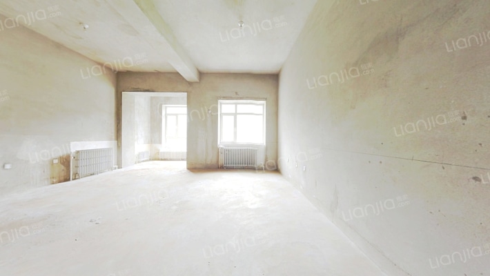 米兰DC1期二手房实景图