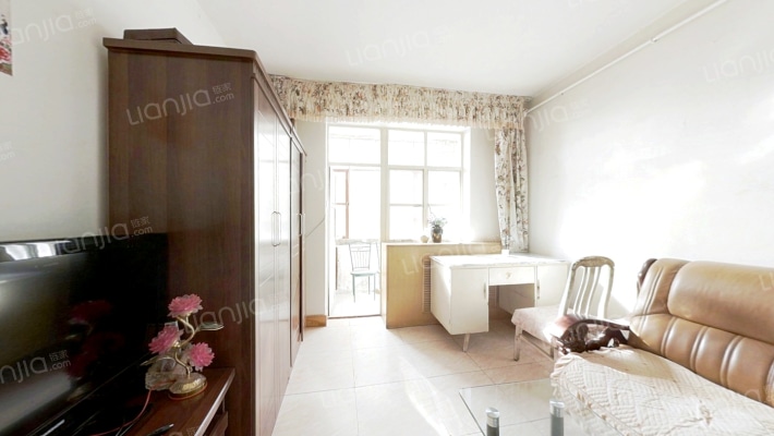 修造厂小区二手房实景图