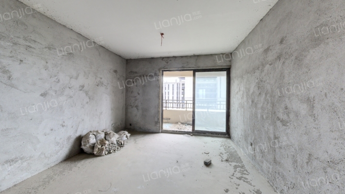 中梁翼天首府二手房实景图