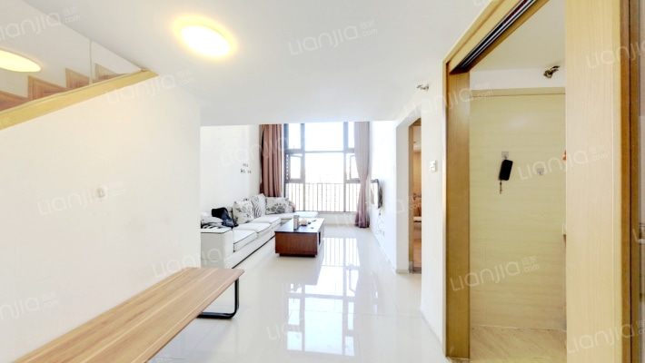 保利越鸿都会广场二手房实景图