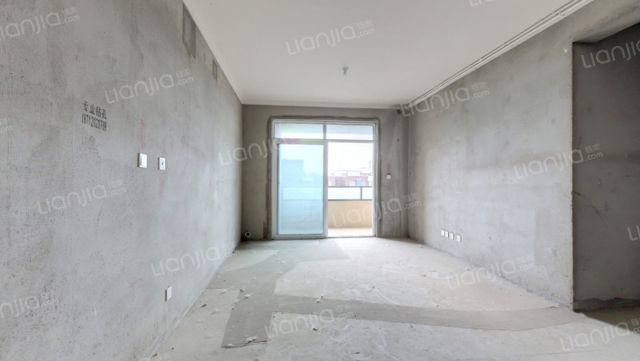 天生赢家二期二手房实景图