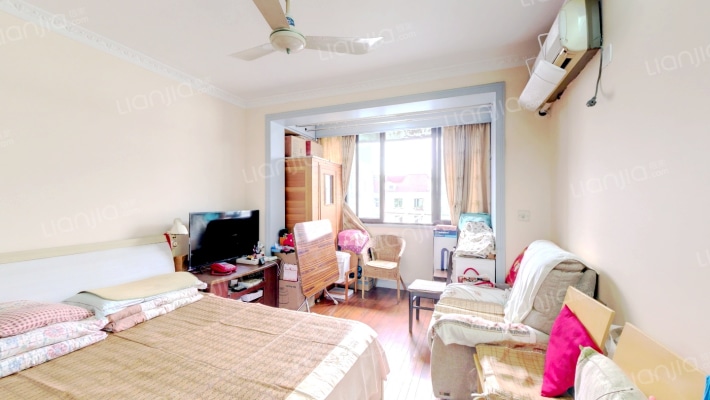 蒙自路380弄二手房实景图