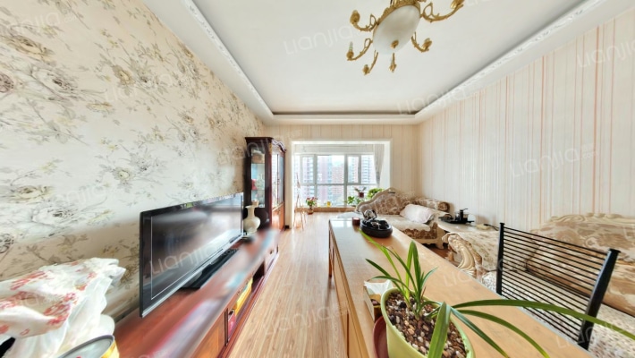 蓝馨花园A区二手房实景图