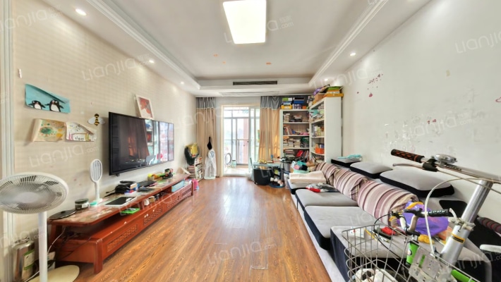 水域天际二手房实景图