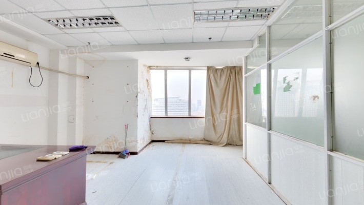 江南摩尔东区二手房实景图