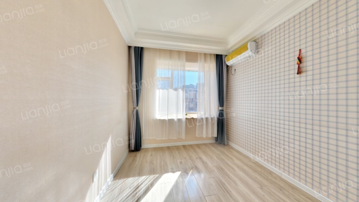 南山里二手房实景图