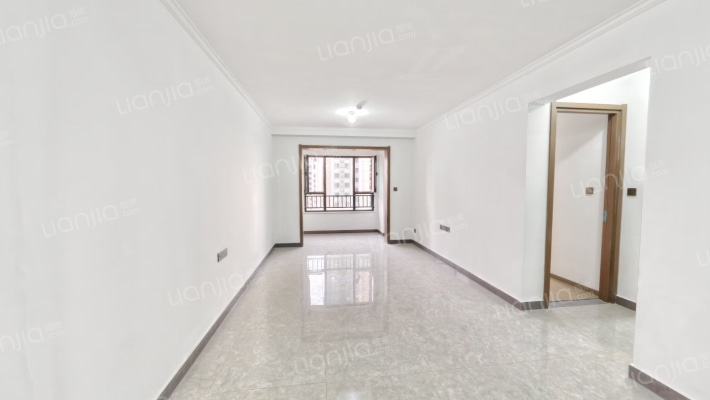 东麓森屿二手房实景图