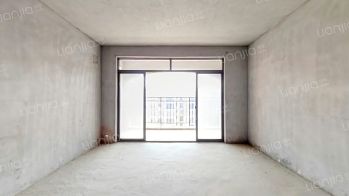 椿地秋苑二手房实景图