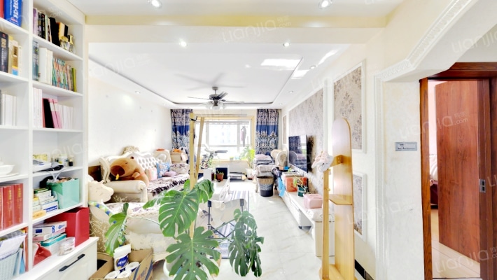 保利香槟二手房实景图