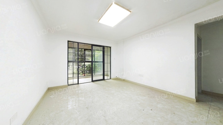 红谷凯旋二手房实景图