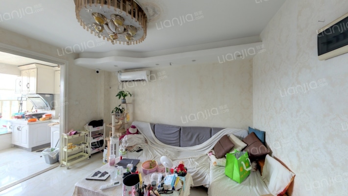 金色LOFT二手房实景图