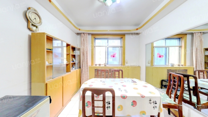 新建路气象局宿舍二手房实景图