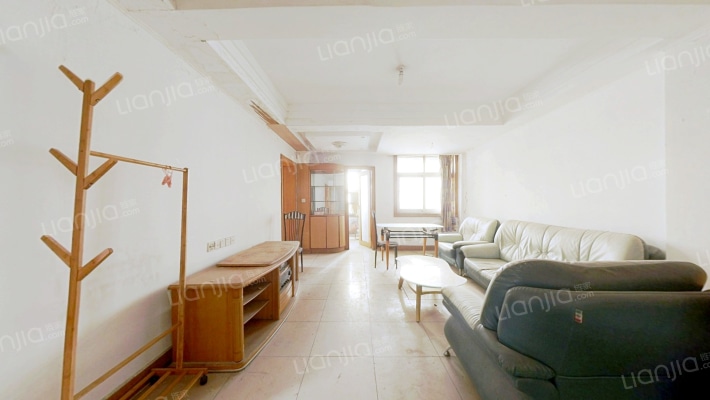 港信小区二手房实景图