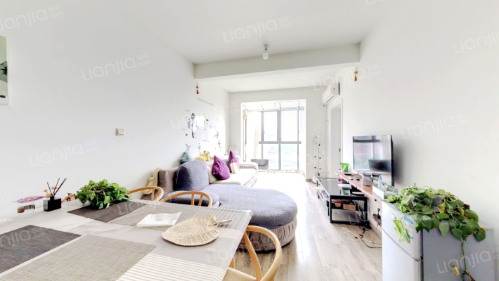 靖湖湾二手房实景图