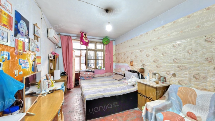 旧国税局家属楼二手房实景图