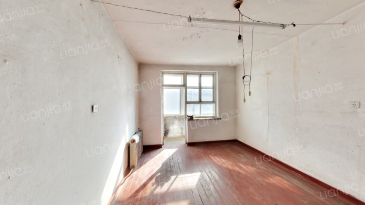 绕山路二手房实景图