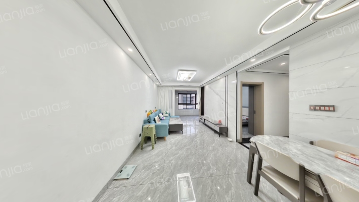 吾悦华府C区二手房实景图