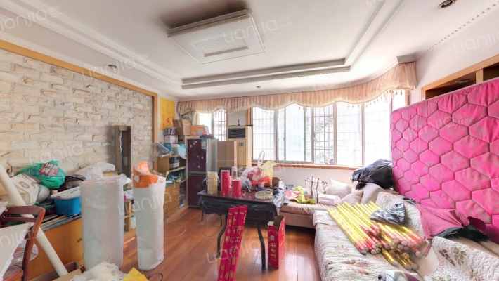 迎宾新村(锡山区)二手房实景图