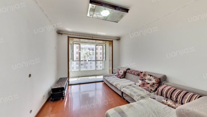 四合田园东区二手房实景图