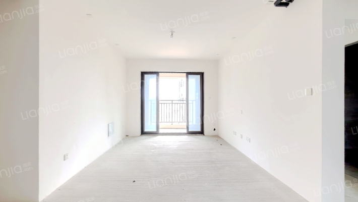 新城瑞升悦隽西江二手房实景图