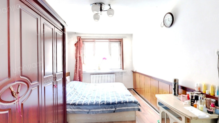 中学胡同二手房实景图