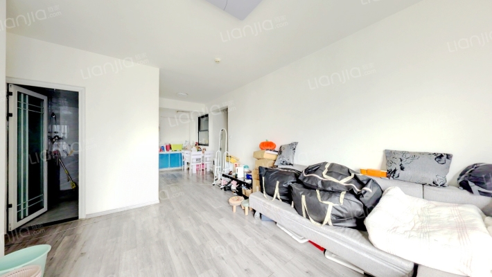 蓝润V客东都一期二手房实景图