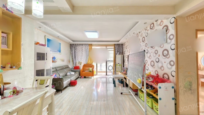 银都香水郡二手房实景图