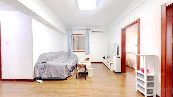 龙苑大厦二手房实景图