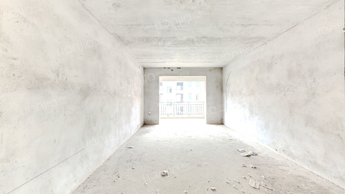 城市之间二手房实景图