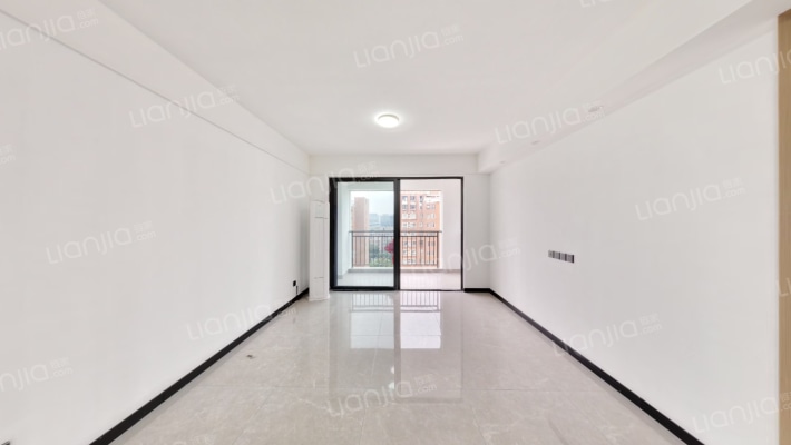 长沙中交世通国际二手房实景图