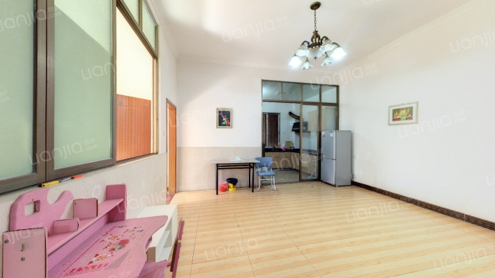 新广路二手房实景图