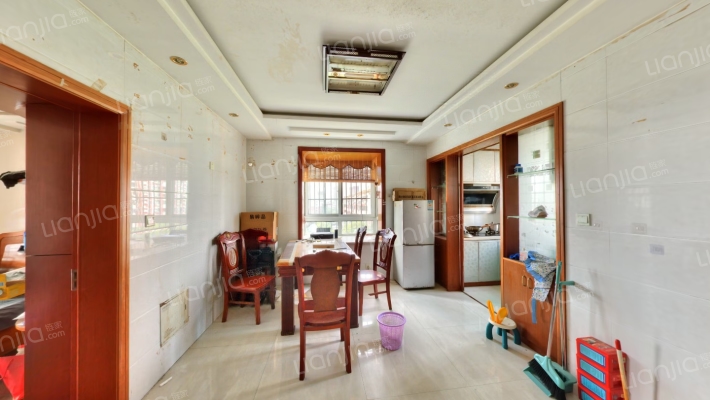 翡翠家园东区二手房实景图