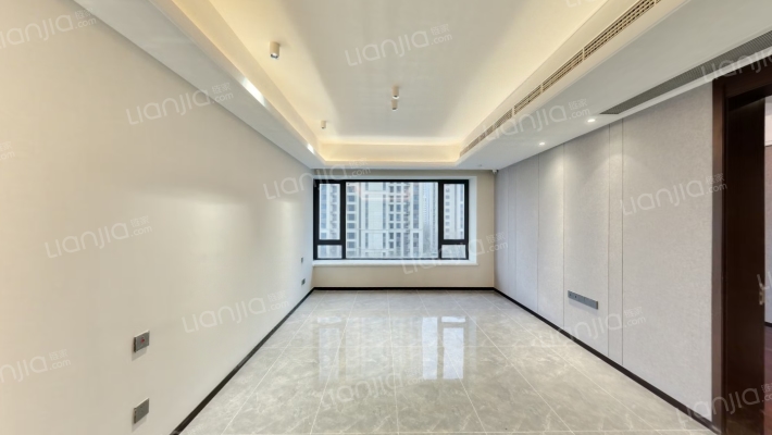 中国铁建西派时代二手房实景图