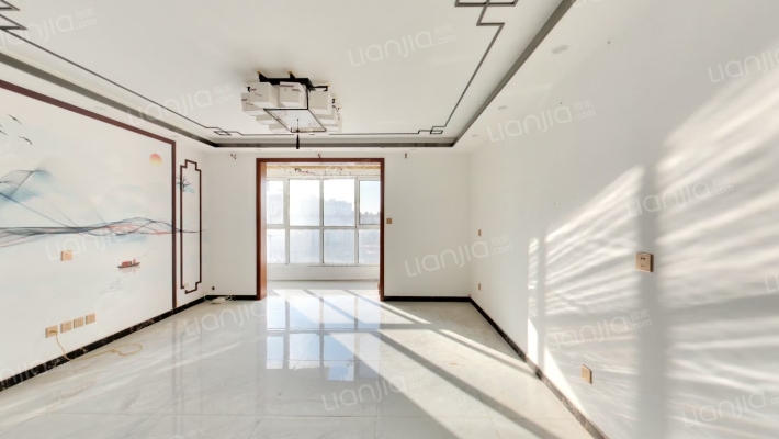 此房格局好 户型方正 大三居明厨明卫 精装修-