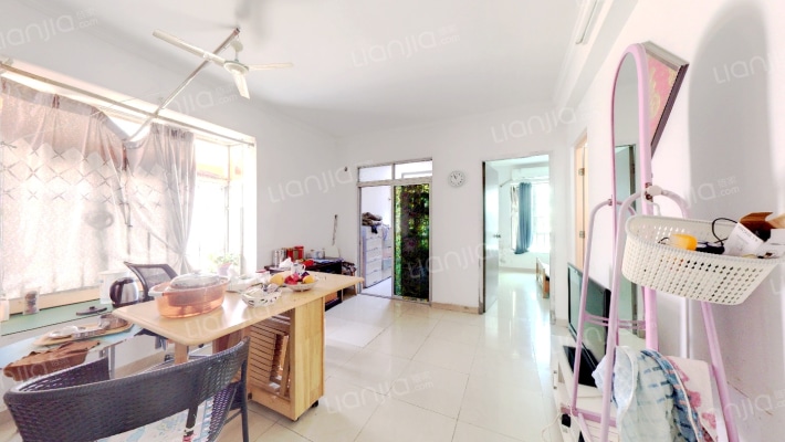 八达商城二手房实景图