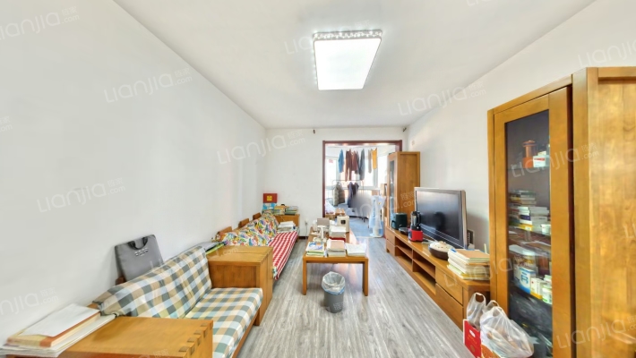 津铁泽苑二手房实景图