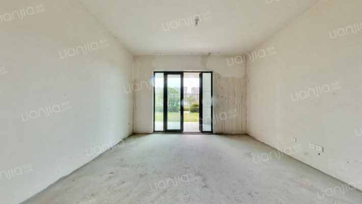 和泓紫山云庭二手房实景图