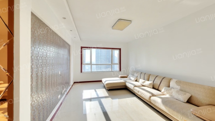 伴山人家二手房实景图