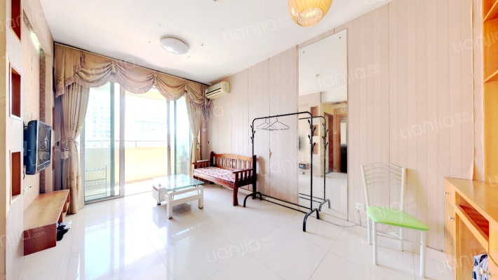 信义假日名城六期溢芳园二手房实景图