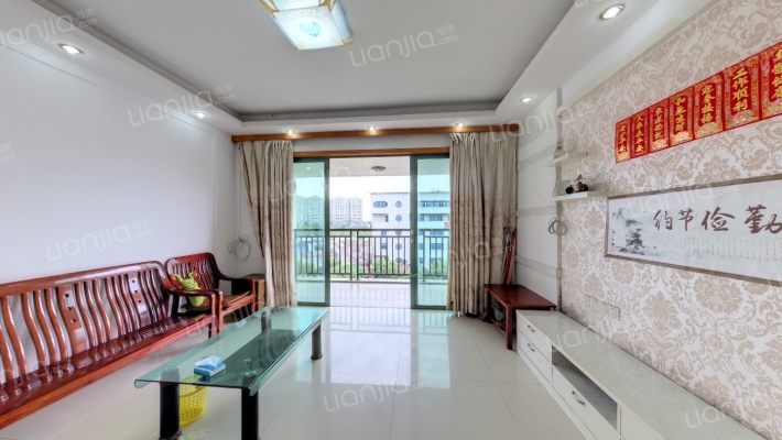 名都华庭二手房实景图