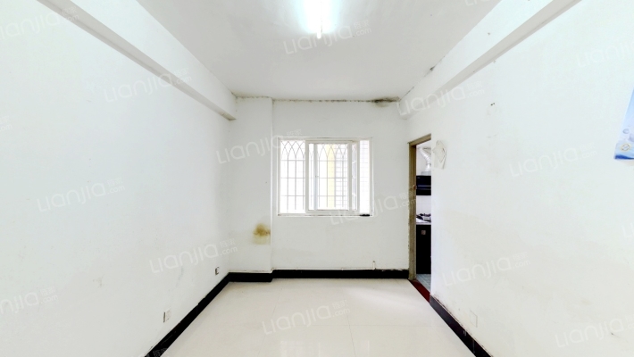 依山苑二手房实景图